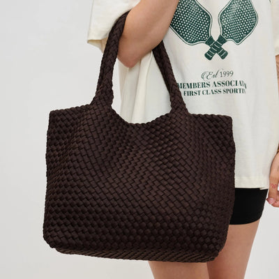 WOVEN MEDIUM TOTE, CHOCOLATE