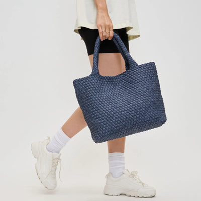 WOVEN MEDIUM TOTE, DENIM