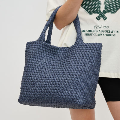 WOVEN MEDIUM TOTE, DENIM