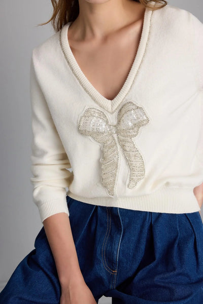 BOW DETAIL EMBELLISHED CREAM KNIT SWEATER