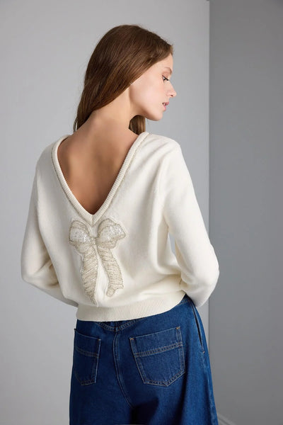 BOW DETAIL EMBELLISHED CREAM KNIT SWEATER